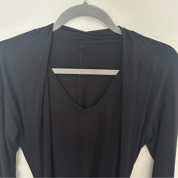 Lululemon Deep Stretch Long Sleeve Black Size 4/Small - Picture 3 of 5